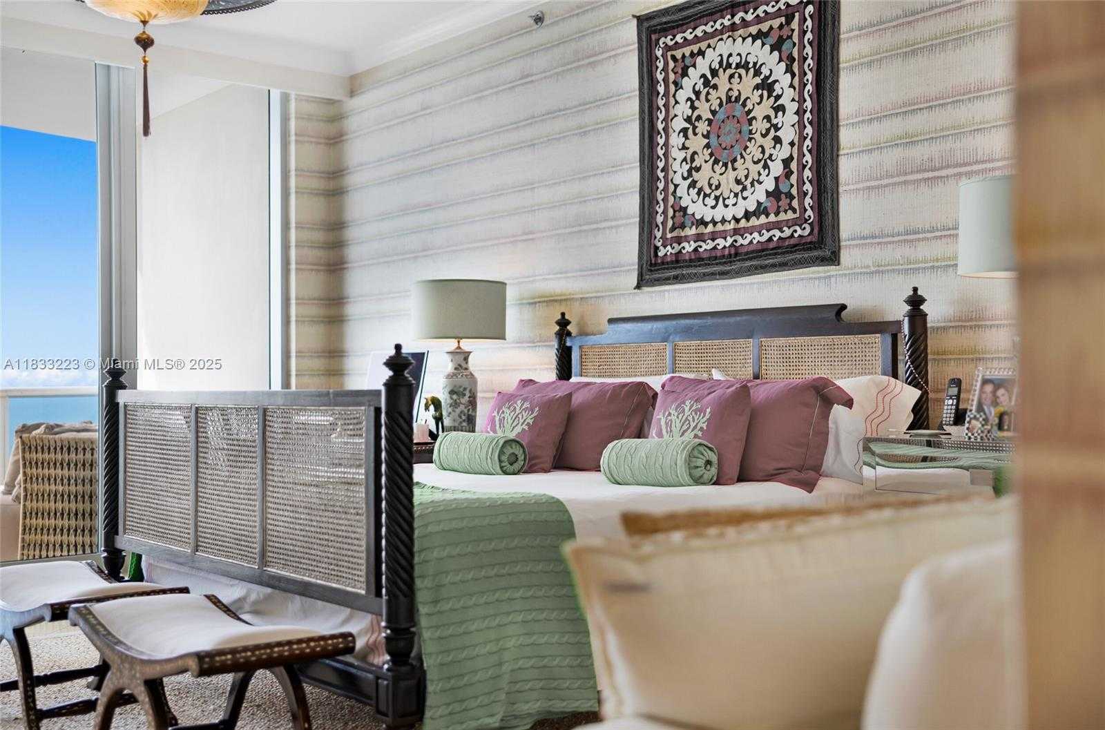 Small Image of 5959 COLLINS AVE #1404, Miami Beach Number 9