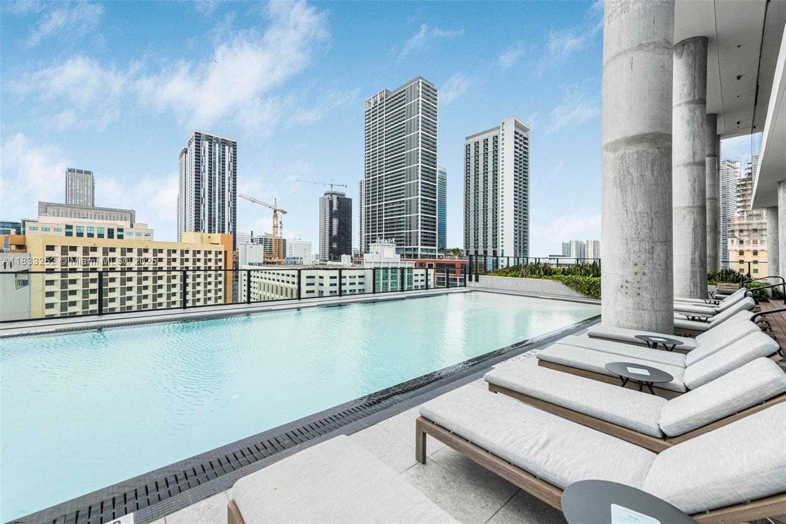 Small Image of 398 NORTH EAST 5TH ST #4502, Miami Number 19