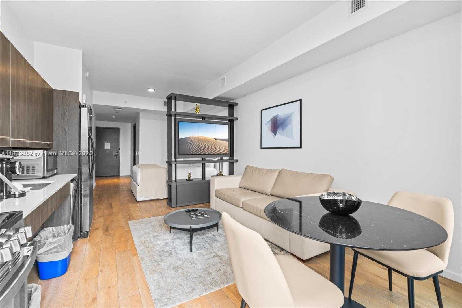 Small Image of 398 NORTH EAST 5TH ST #4502, Miami Number 8