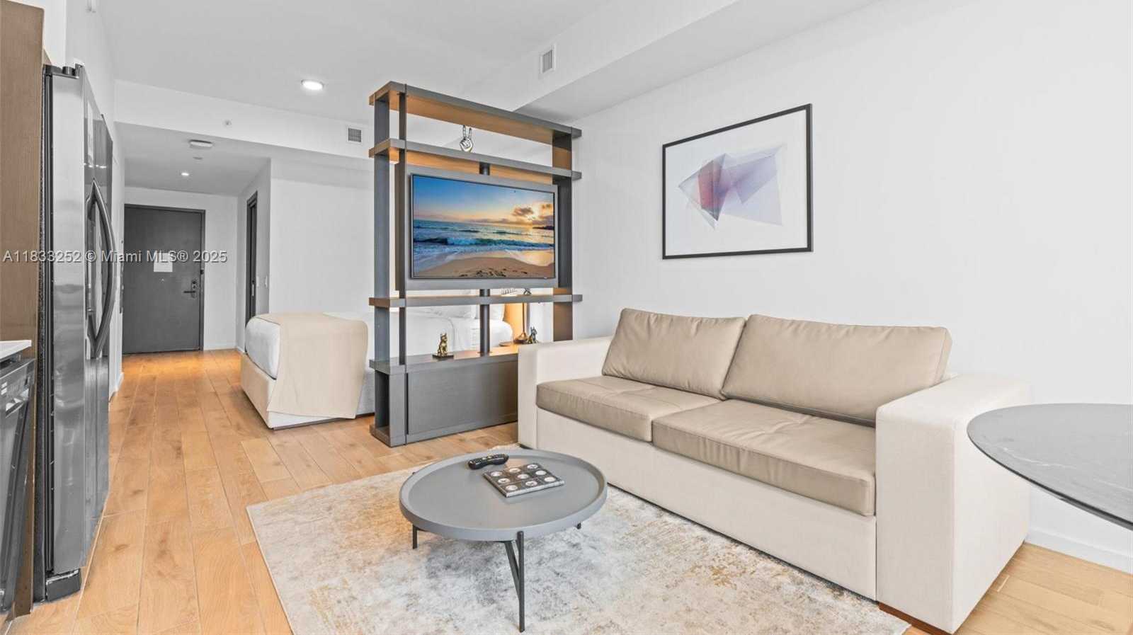 Small Image of 398 NORTH EAST 5TH ST #4502, Miami Number 9
