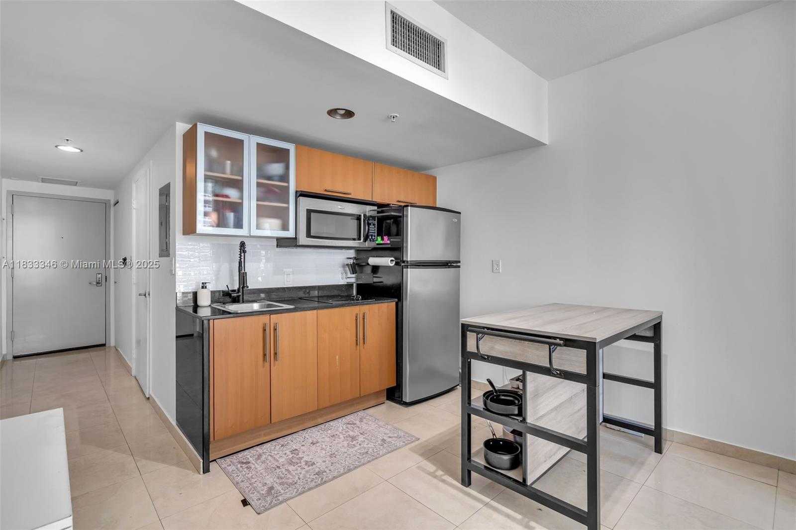 Small Image of 1750 NORTH BAYSHORE DR #1204, Miami Number 5