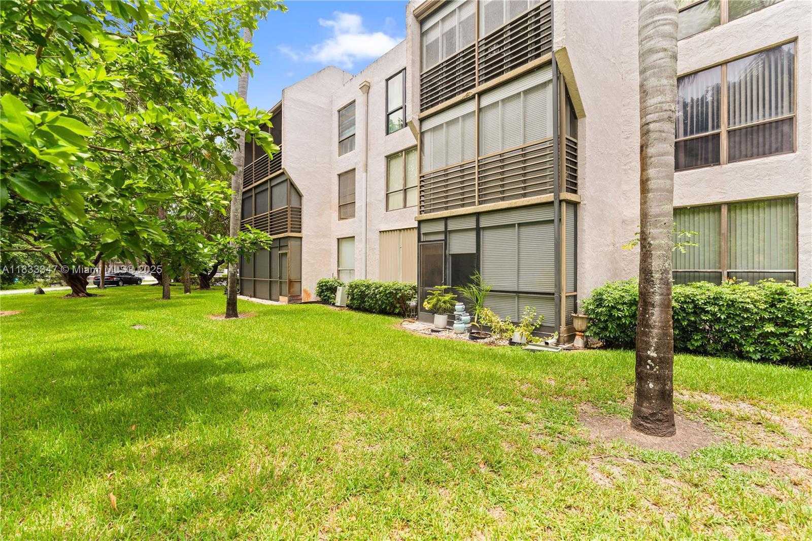 Small Image of 8150 WEST MCNAB RD #104, Tamarac Number 26