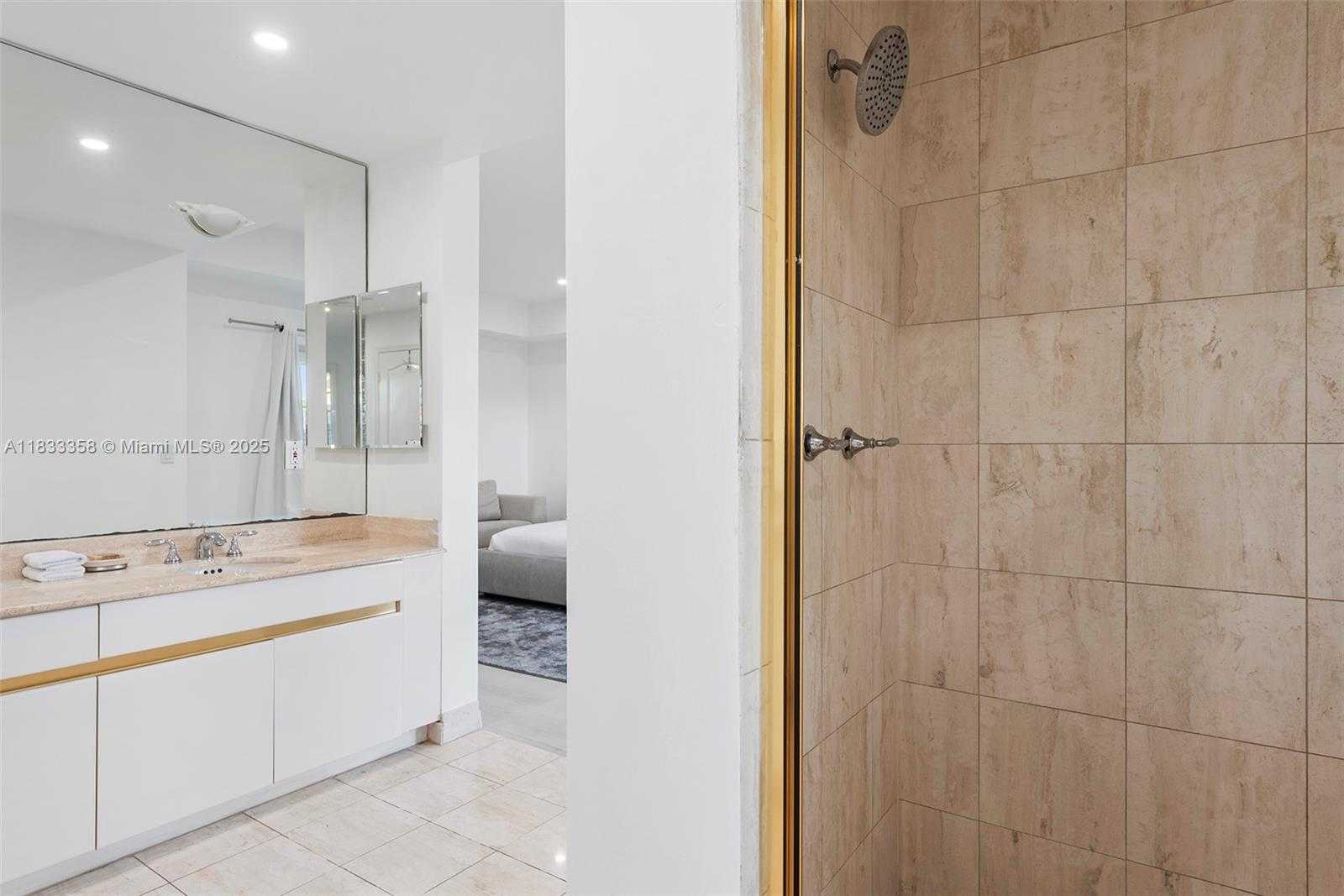 Small Image of 1415 SUNSET HARBOUR DR #204, Miami Beach Number 19
