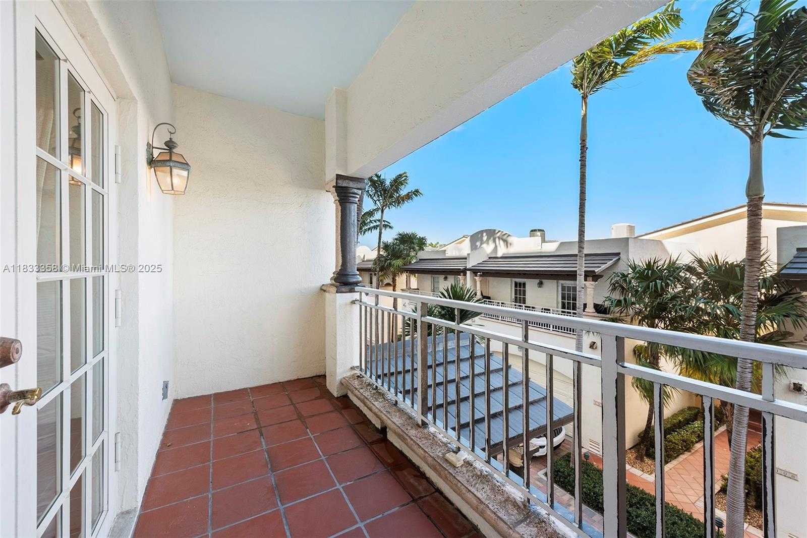 Small Image of 1415 SUNSET HARBOUR DR #204, Miami Beach Number 22