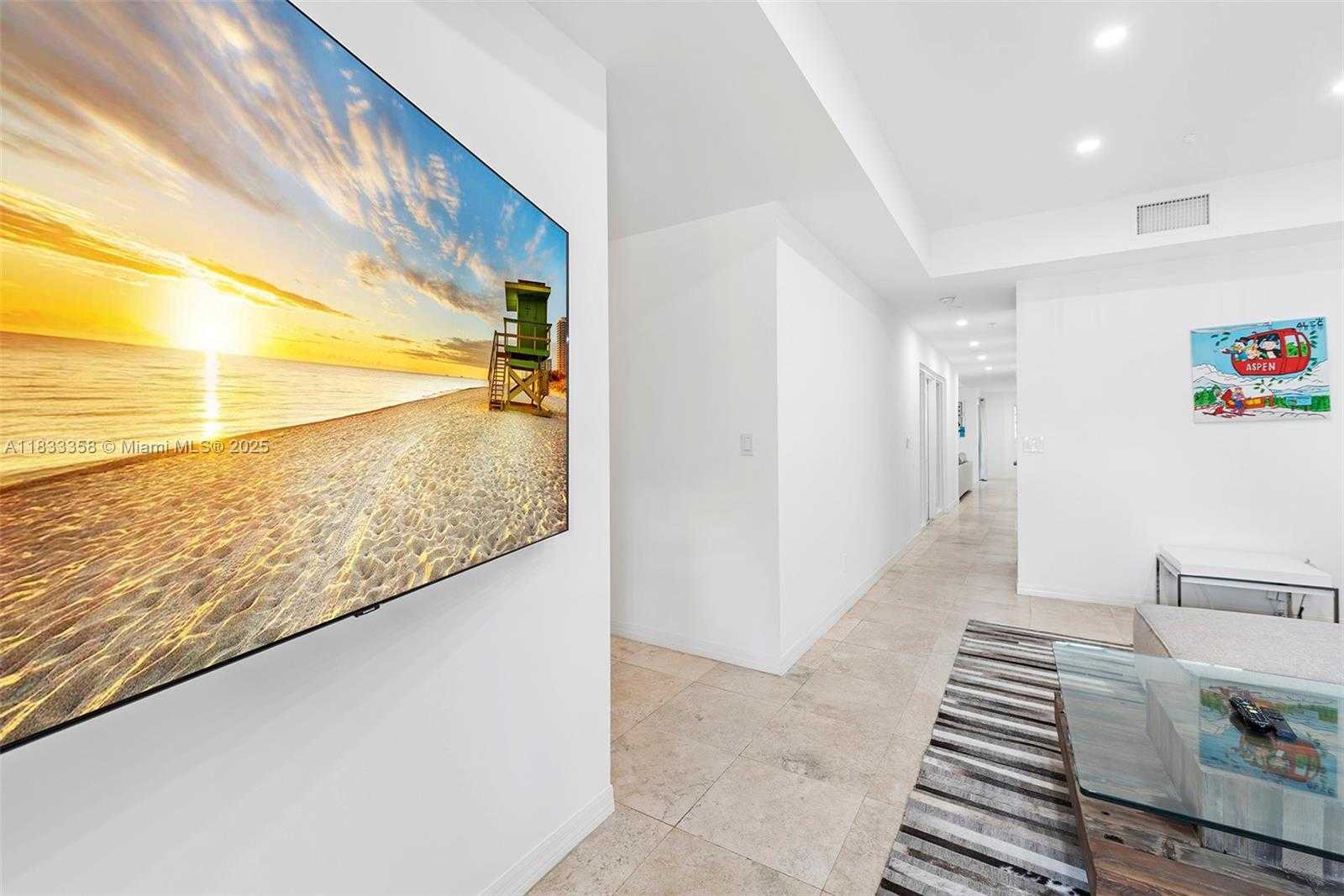 Small Image of 1415 SUNSET HARBOUR DR #204, Miami Beach Number 29