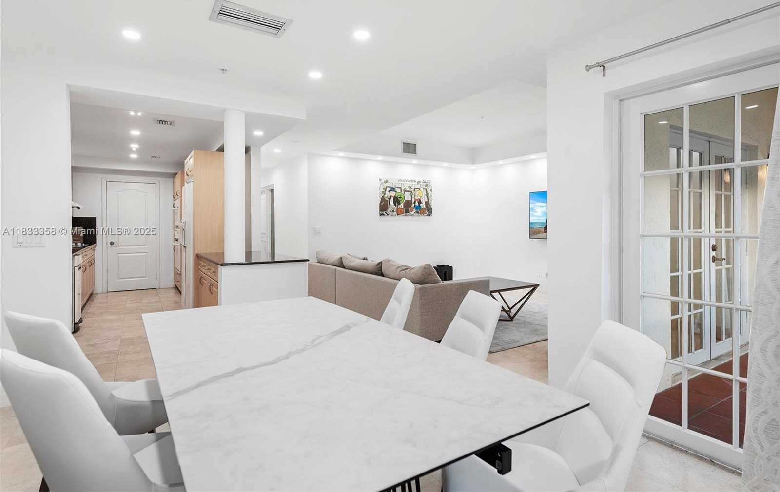 Small Image of 1415 SUNSET HARBOUR DR #204, Miami Beach Number 35