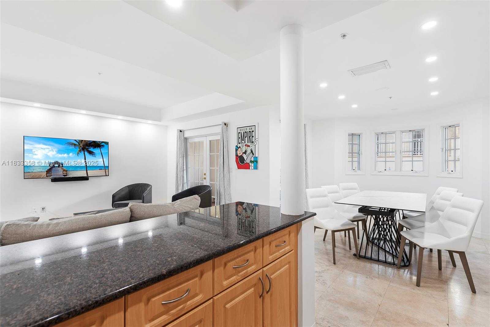 Small Image of 1415 SUNSET HARBOUR DR #204, Miami Beach Number 38