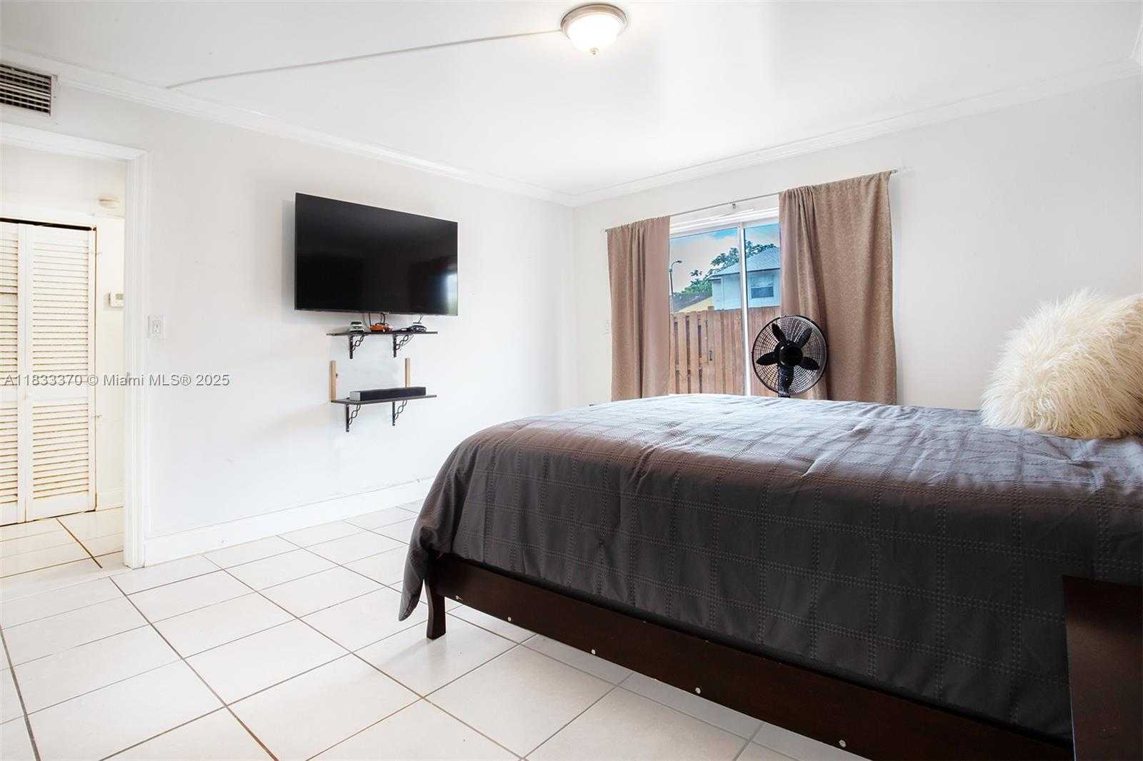 Small Image of 15411 SOUTH WEST 81ST CIR LN #34, Miami Number 17