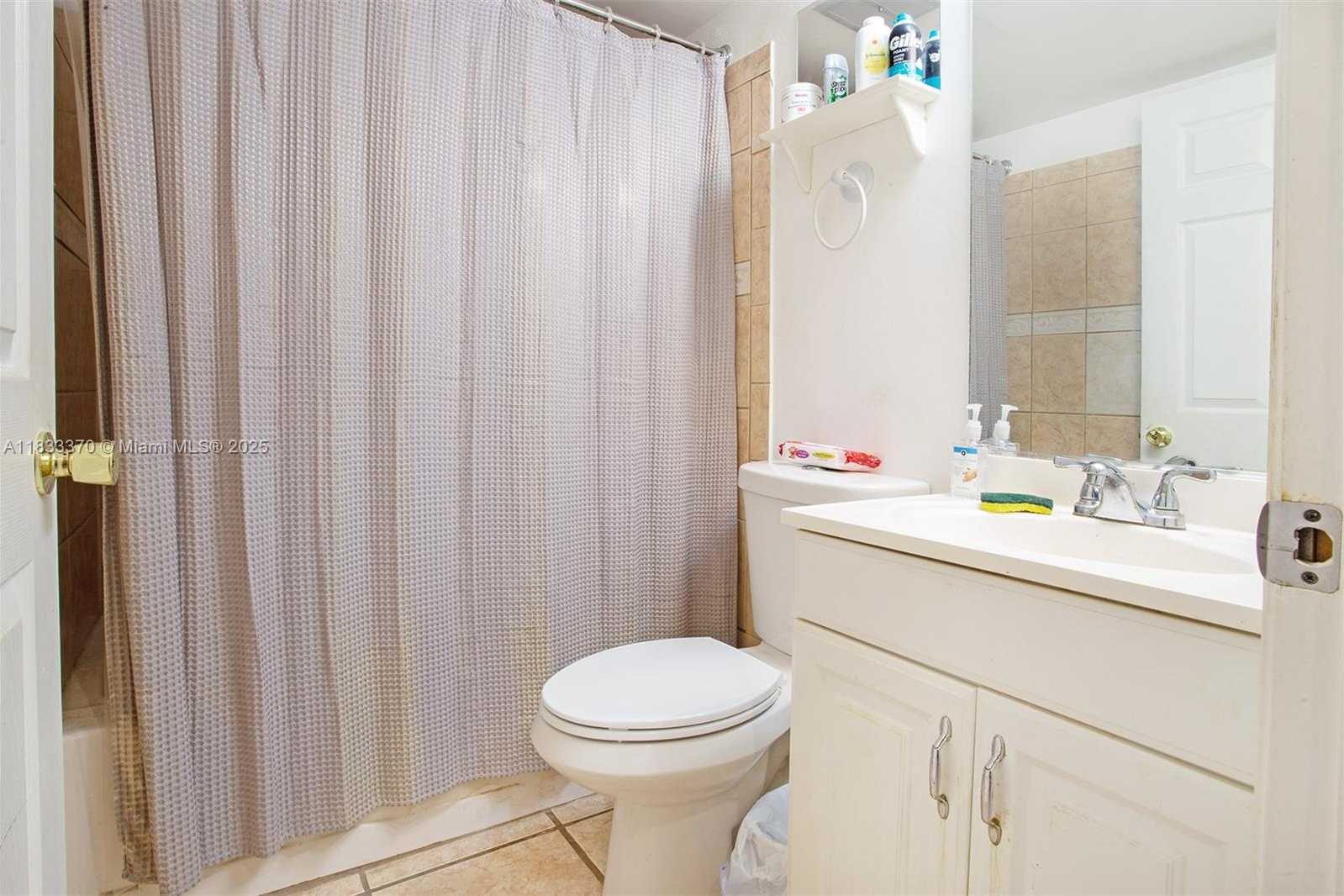 Small Image of 15411 SOUTH WEST 81ST CIR LN #34, Miami Number 25