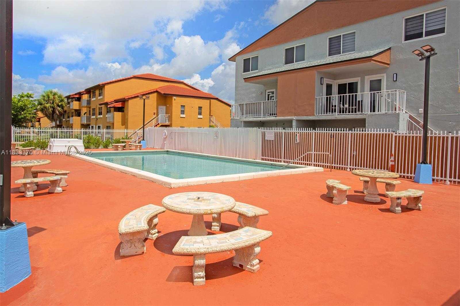 Small Image of 15411 SOUTH WEST 81ST CIR LN #34, Miami Number 27