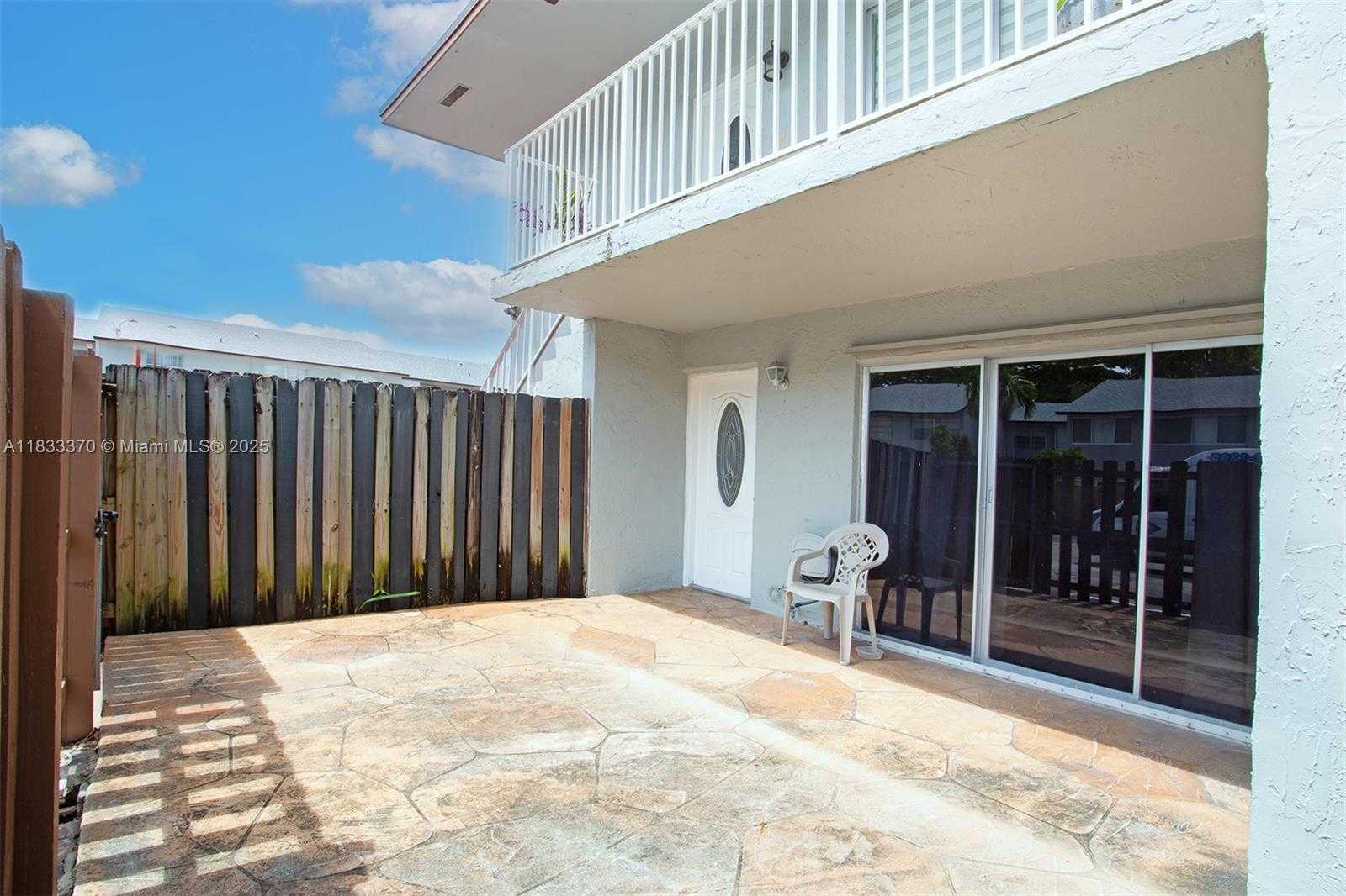 Small Image of 15411 SOUTH WEST 81ST CIR LN #34, Miami Number 6