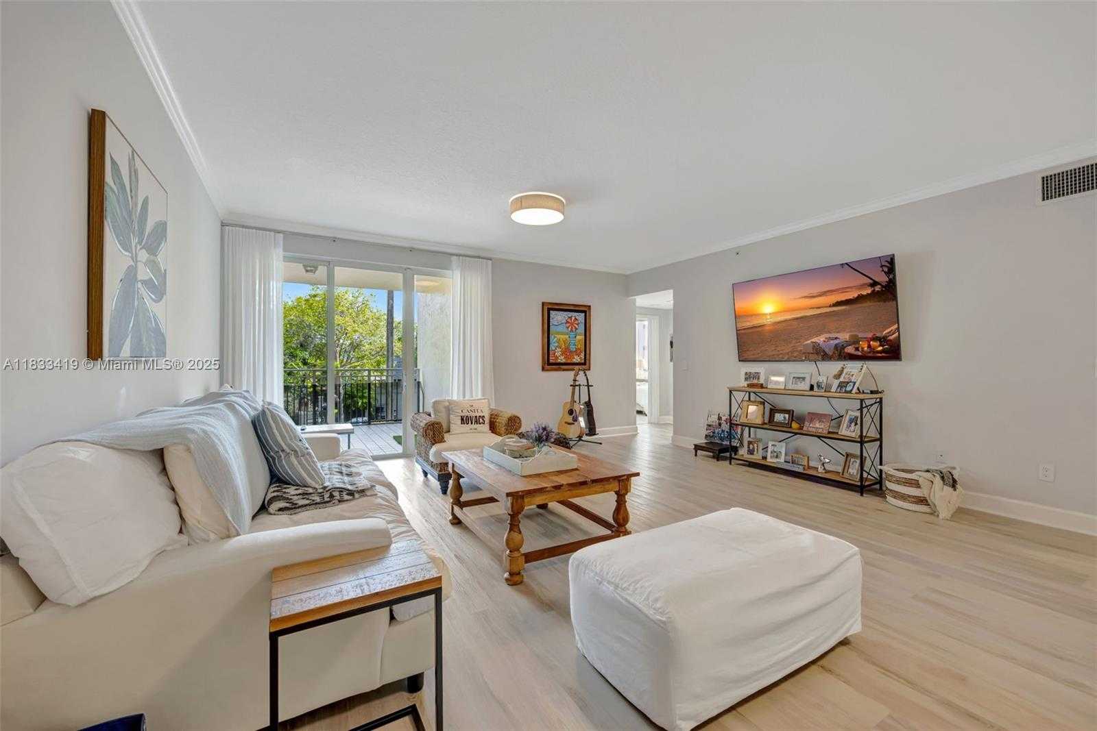 Small Image of 7588 SOUTH WEST 102ND ST #203, Pinecrest Number 6