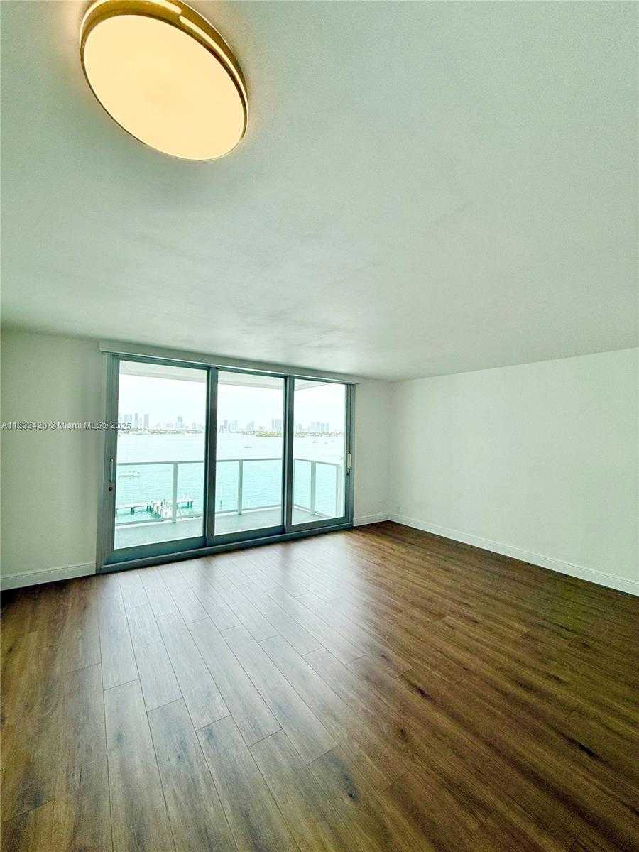 Small Image of 1000 WEST AVE #520, Miami Beach Number 10