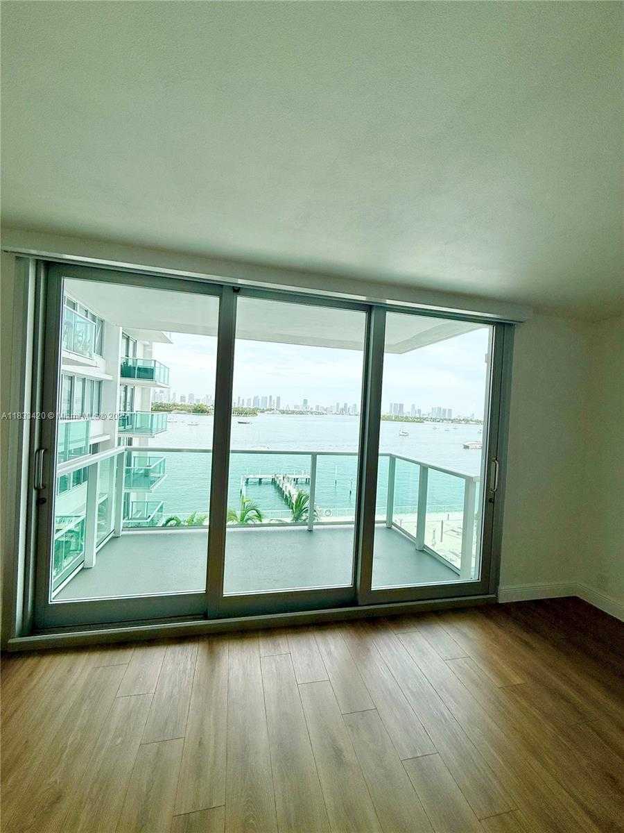 Small Image of 1000 WEST AVE #520, Miami Beach Number 11