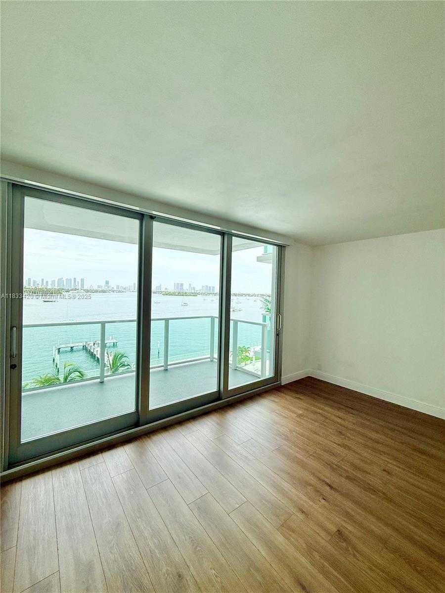 Small Image of 1000 WEST AVE #520, Miami Beach Number 13