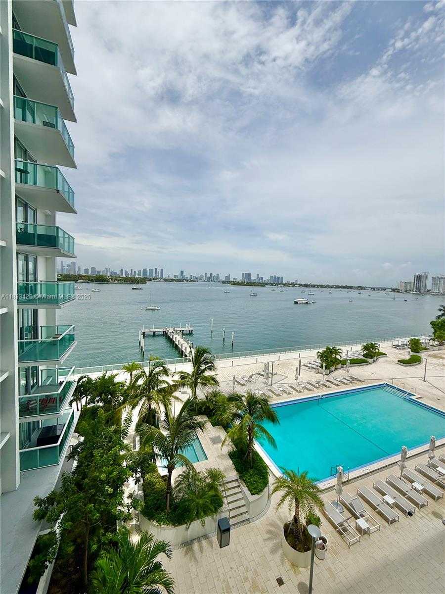 Small Image of 1000 WEST AVE #520, Miami Beach Number 14