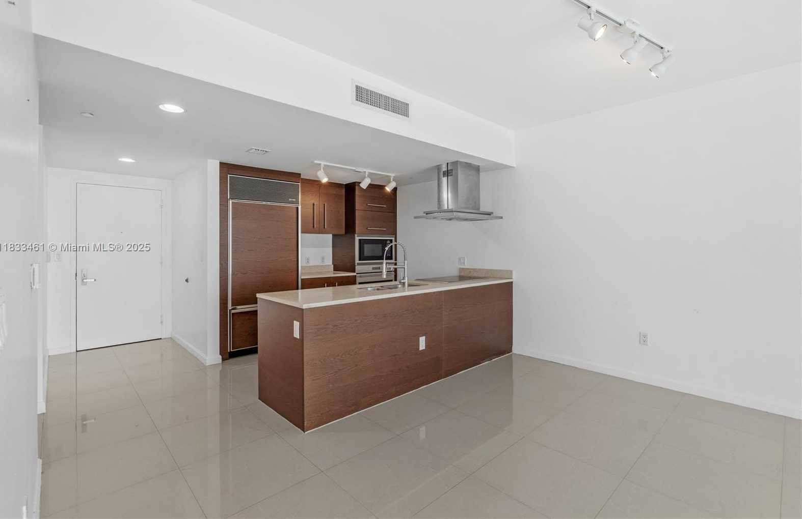 Small Image of 495 BRICKELL AVE #2607, Miami Number 13