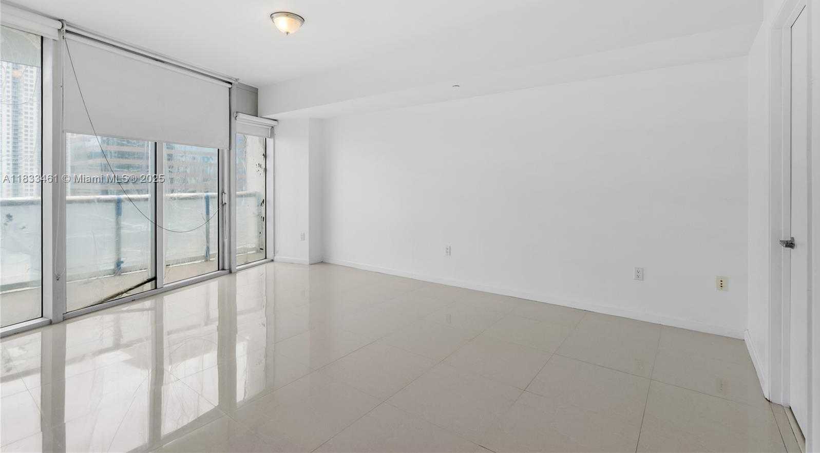 Small Image of 495 BRICKELL AVE #2607, Miami Number 24
