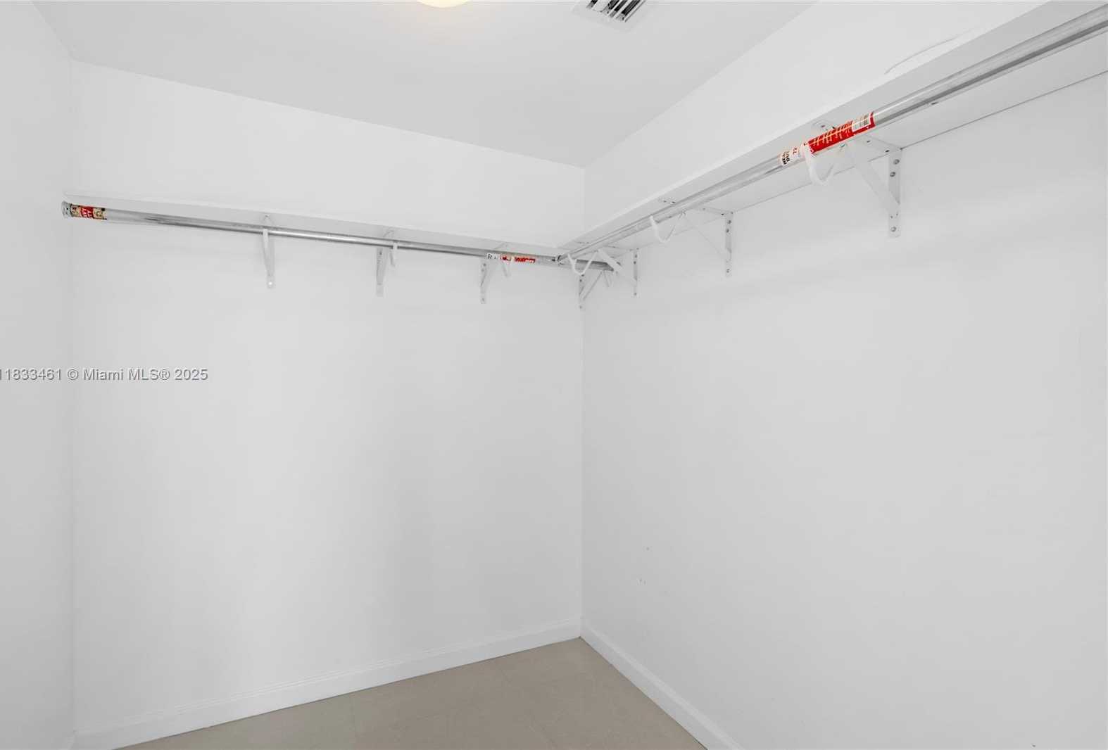 Small Image of 495 BRICKELL AVE #2607, Miami Number 25