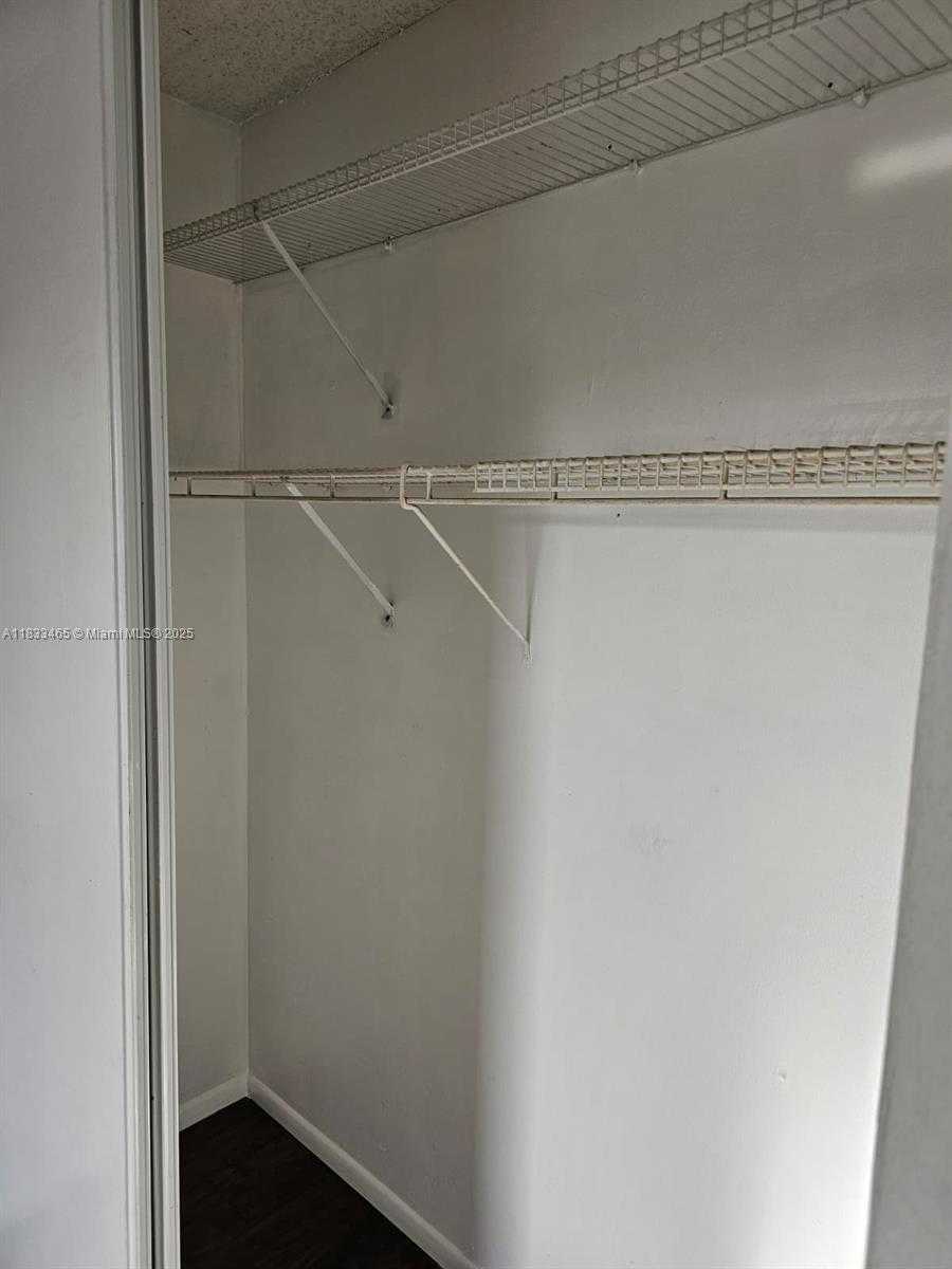 Small Image of 405 SOUTH PINE ISLAND RD #401D, Plantation Number 16