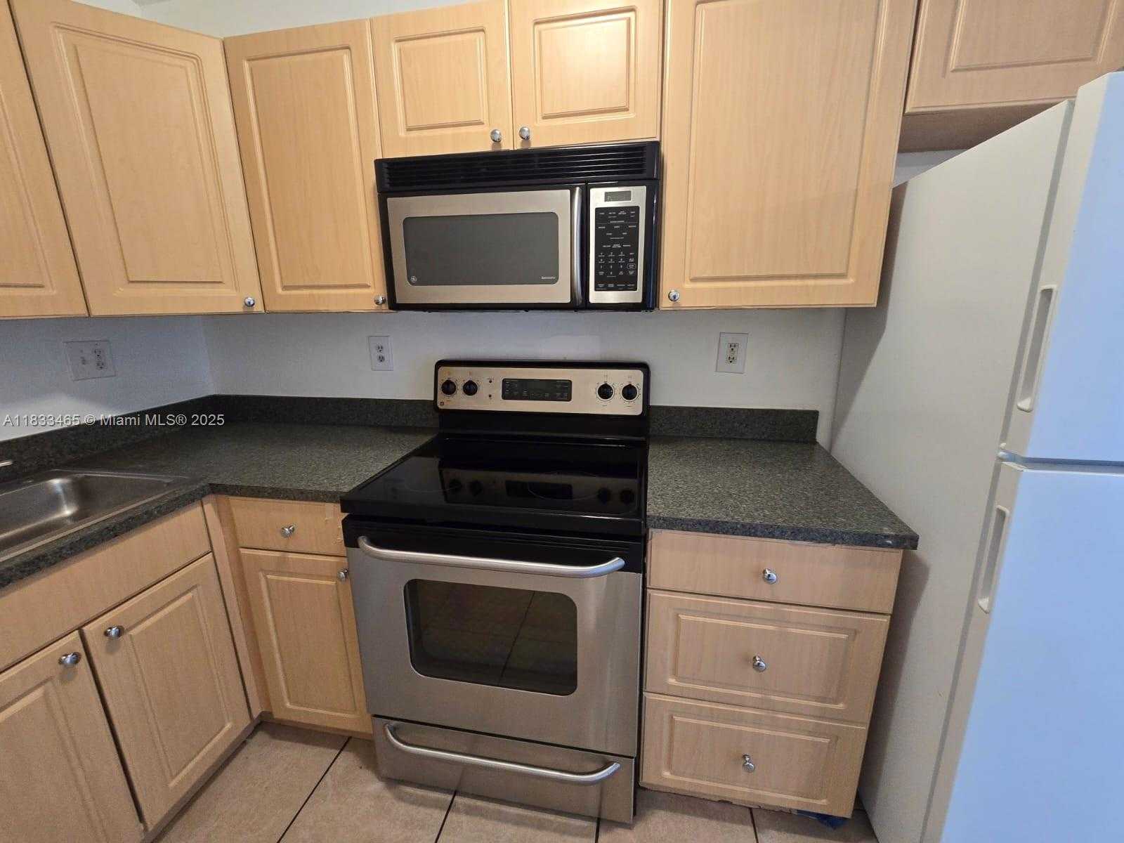 Small Image of 405 SOUTH PINE ISLAND RD #401D, Plantation Number 18