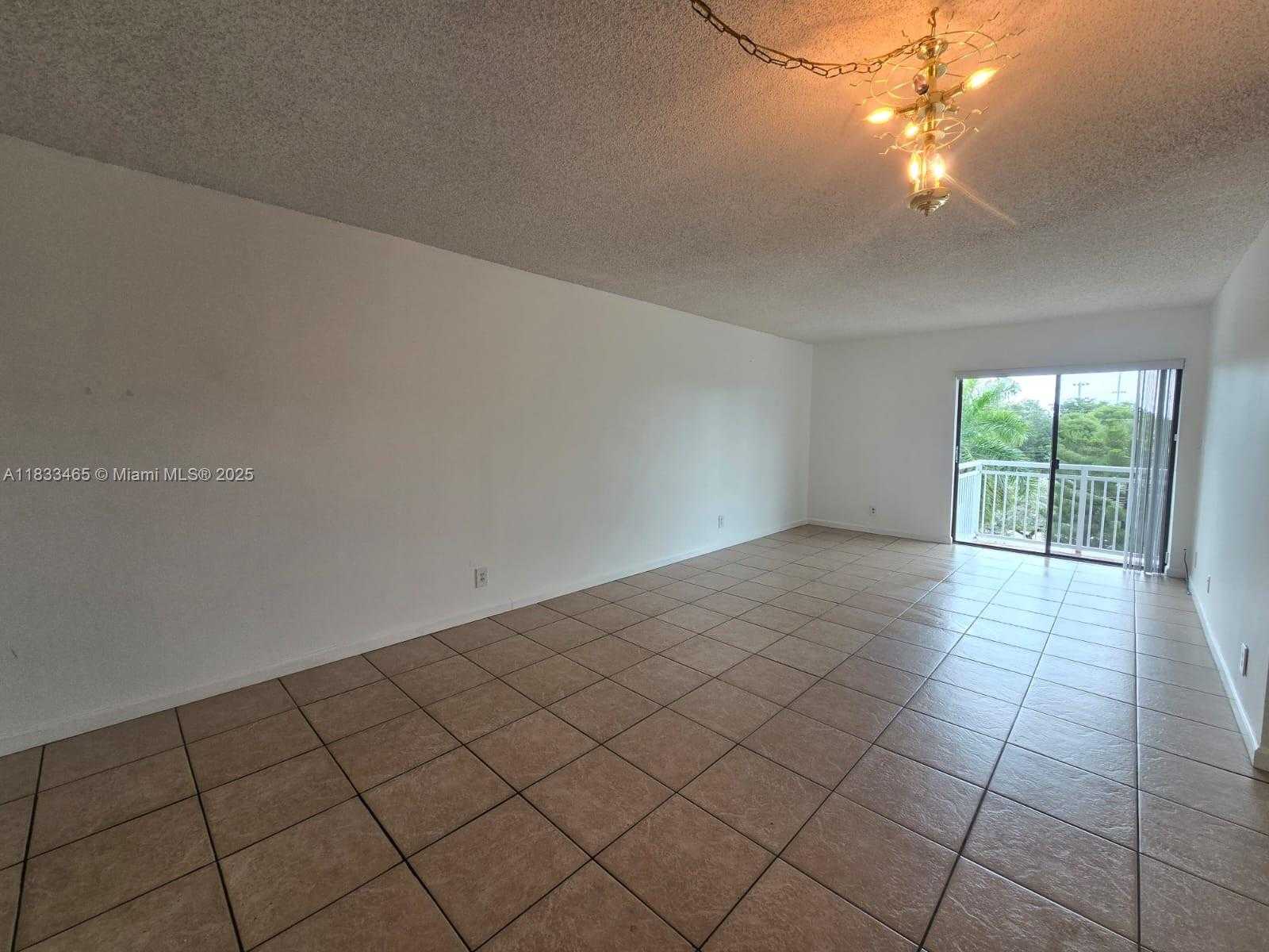 Small Image of 405 SOUTH PINE ISLAND RD #401D, Plantation Number 2