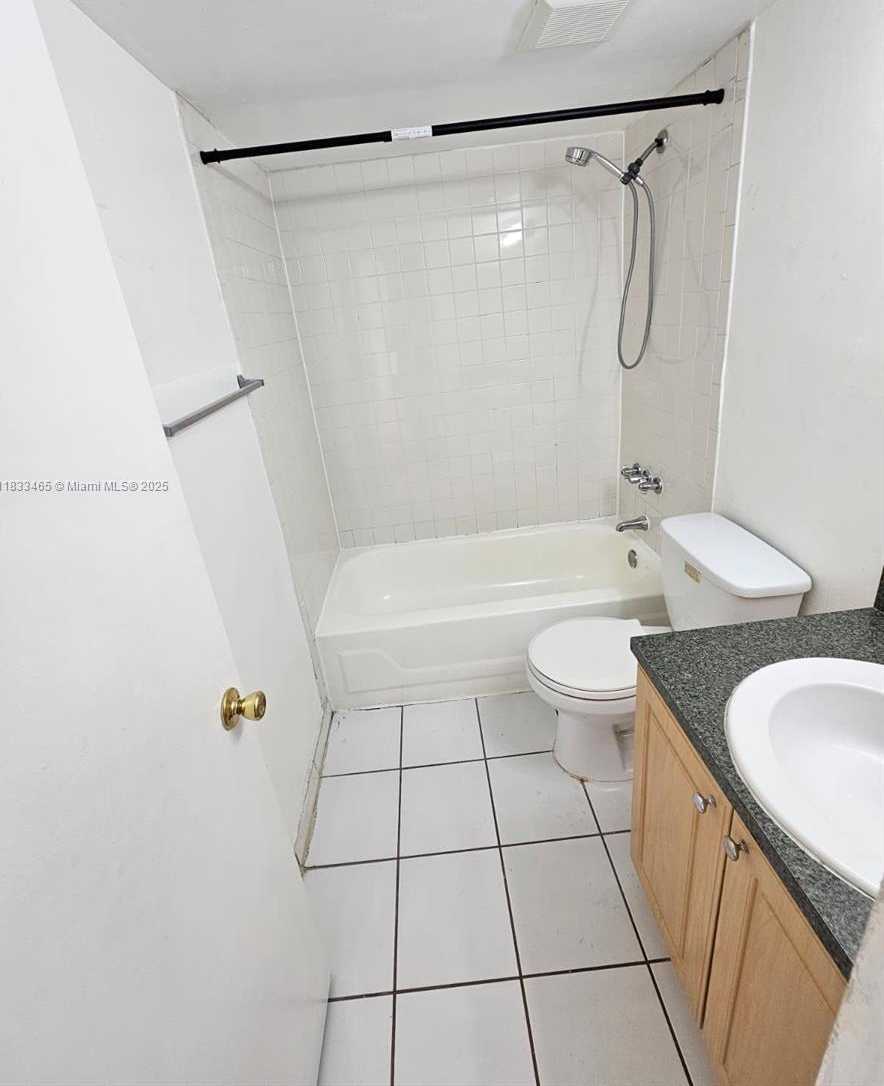 Small Image of 405 SOUTH PINE ISLAND RD #401D, Plantation Number 22