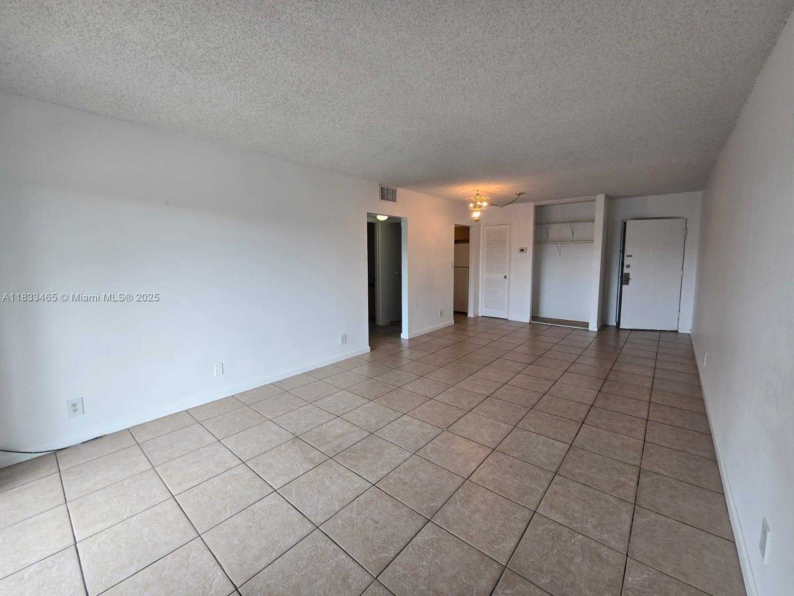 Small Image of 405 SOUTH PINE ISLAND RD #401D, Plantation Number 5