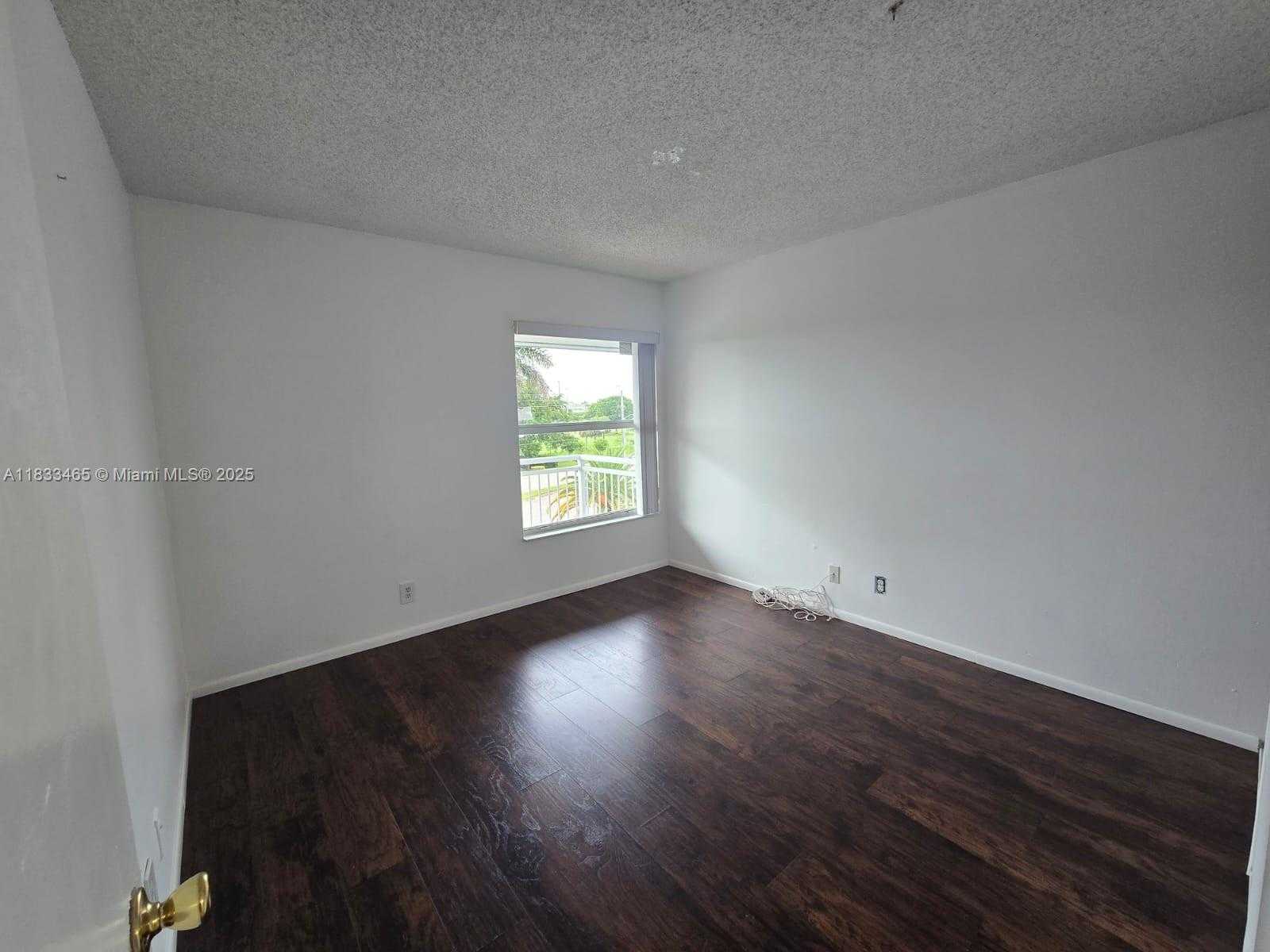 Small Image of 405 SOUTH PINE ISLAND RD #401D, Plantation Number 7