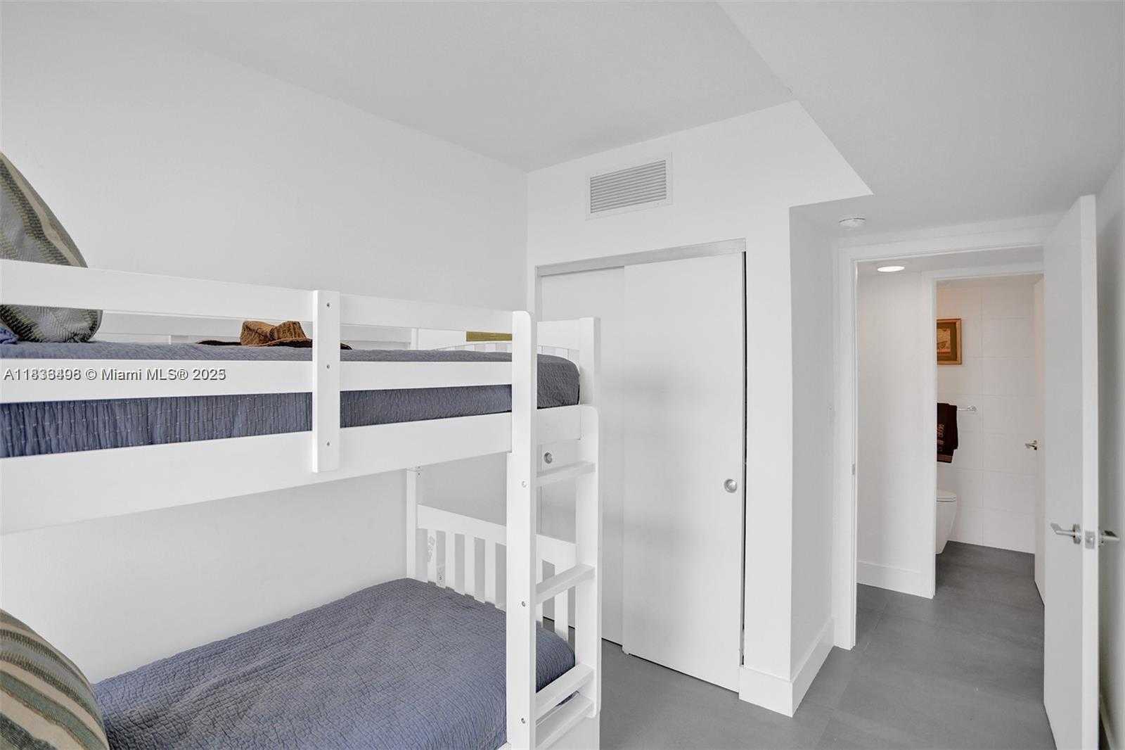 Small Image of 10275 COLLINS AVE #722, Bal Harbour Number 17