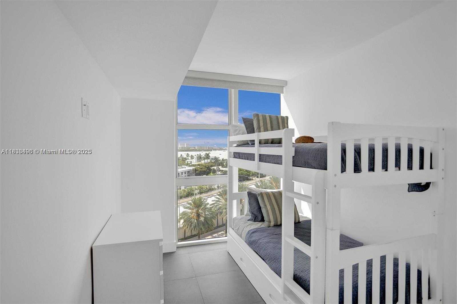 Small Image of 10275 COLLINS AVE #722, Bal Harbour Number 18