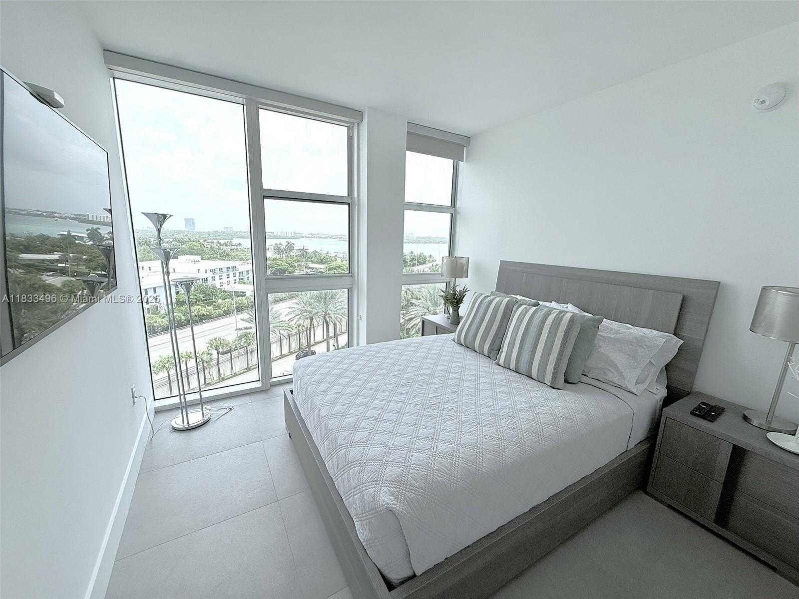 Small Image of 10275 COLLINS AVE #722, Bal Harbour Number 22