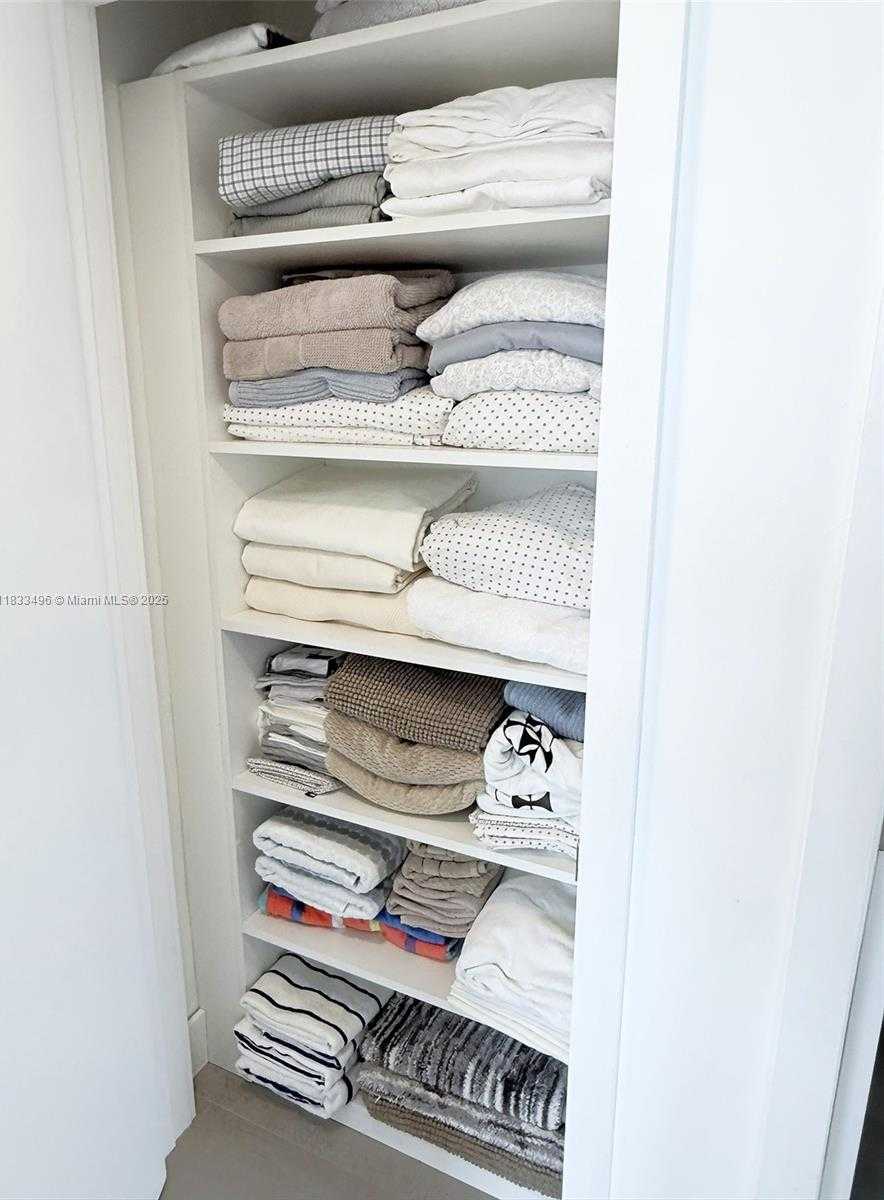 Small Image of 10275 COLLINS AVE #722, Bal Harbour Number 24