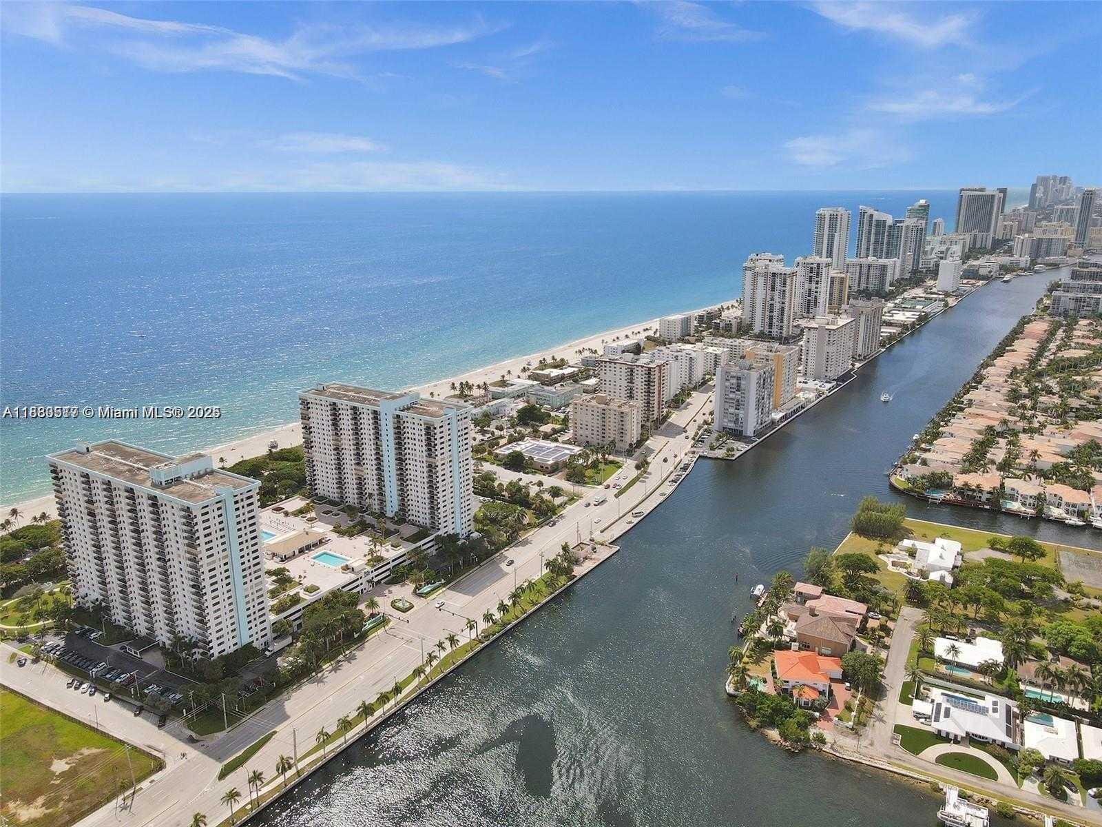 Small Image of 1201 SOUTH OCEAN DR #318S, Hollywood Number 2