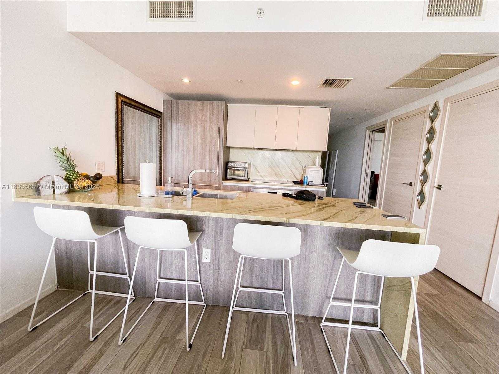 Small Image of 801 SOUTH MIAMI AVE #4204, Miami Number 19