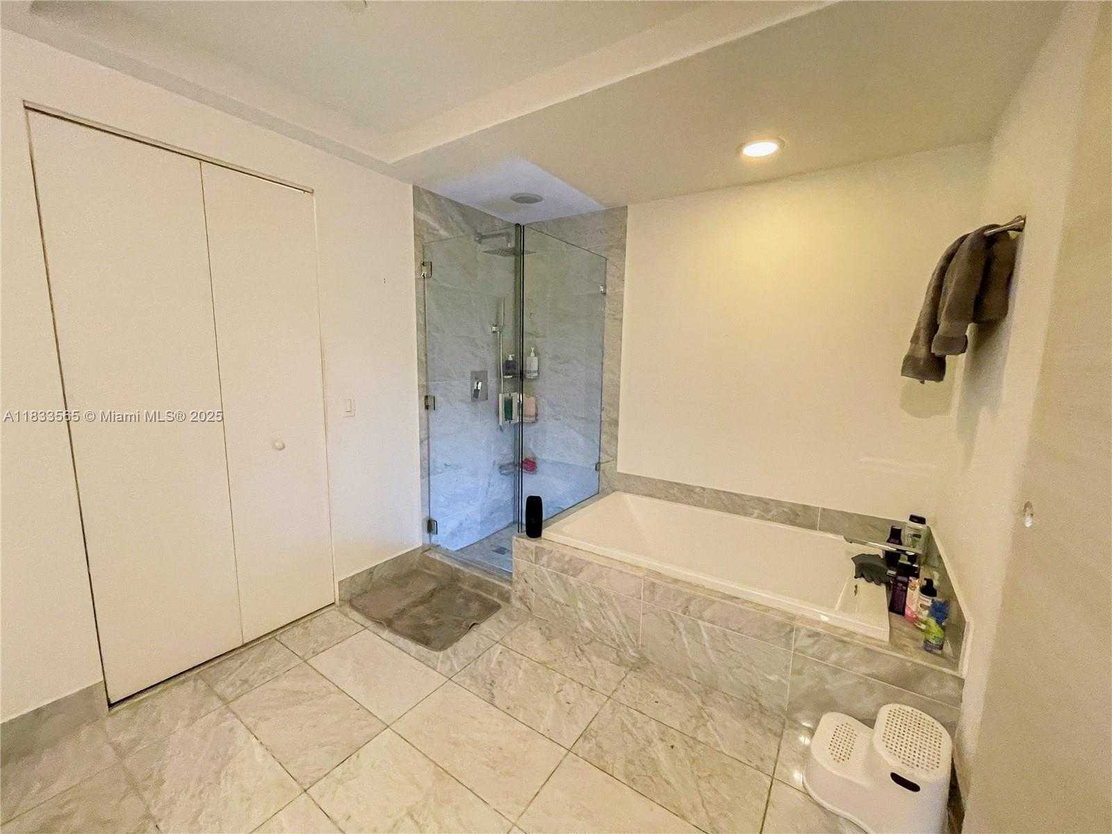Small Image of 801 SOUTH MIAMI AVE #4204, Miami Number 28
