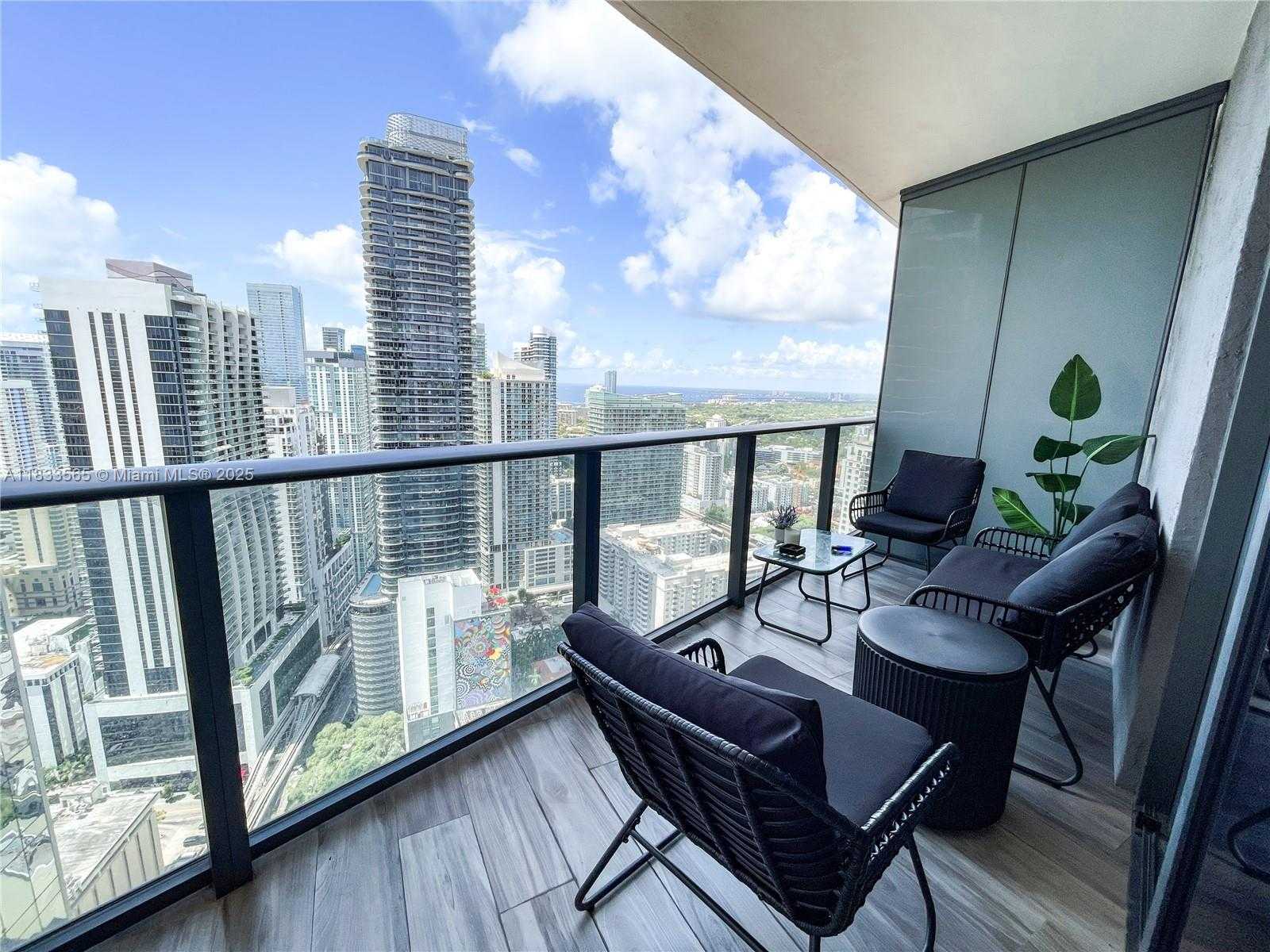 Small Image of 801 SOUTH MIAMI AVE #4204, Miami Number 9