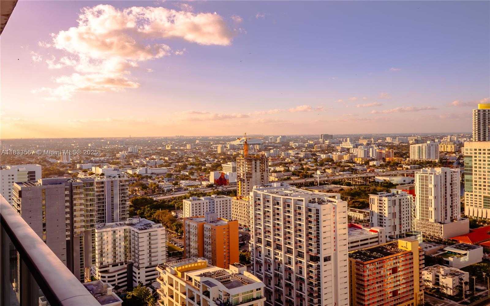 Small Image of 1111 SOUTH WEST 1ST AVE #PH3822, Miami Number 12