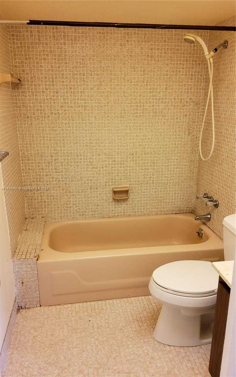 Small Image of 1600 SOUTH OCEAN DR #5B, Hollywood Number 13