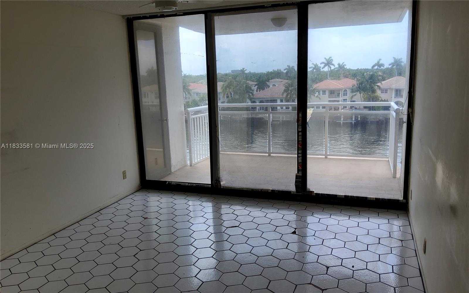 Small Image of 1600 SOUTH OCEAN DR #5B, Hollywood Number 5