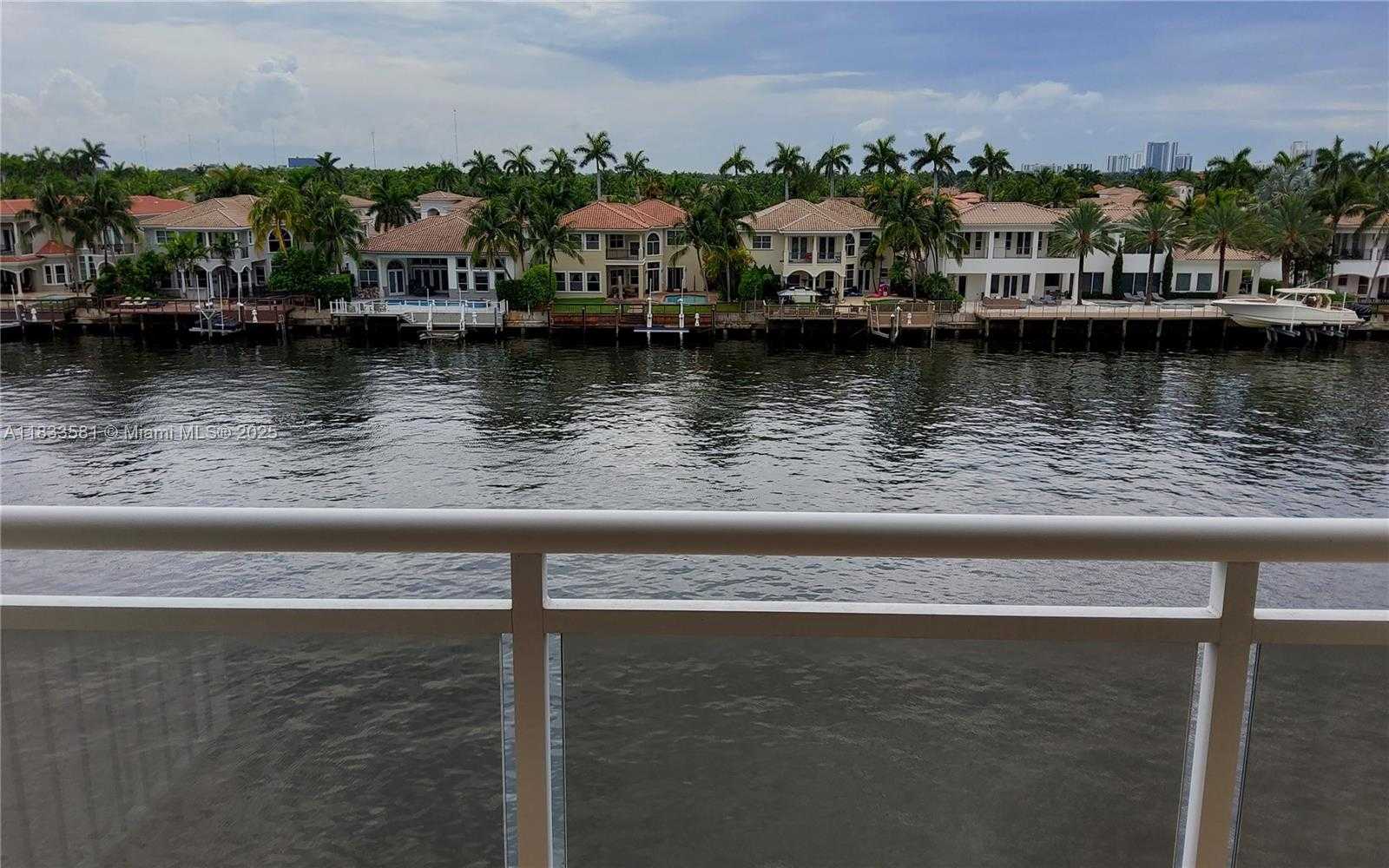 Small Image of 1600 SOUTH OCEAN DR #5B, Hollywood Number 8