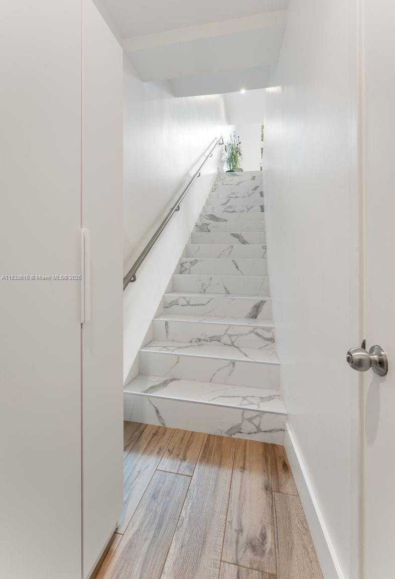 Small Image of 455 NORTH EAST 39TH ST #105, Miami Number 10