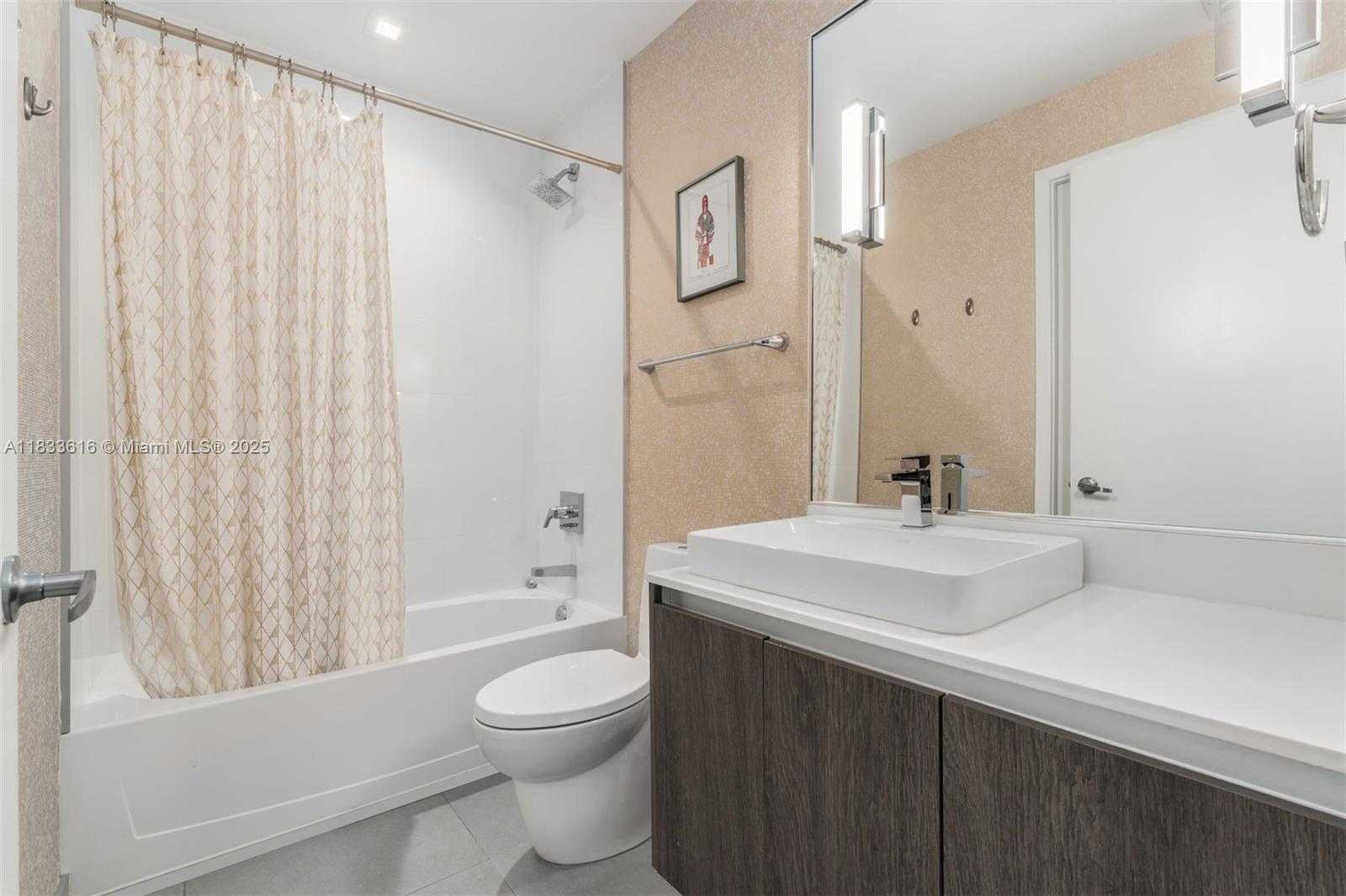 Small Image of 455 NORTH EAST 39TH ST #105, Miami Number 15