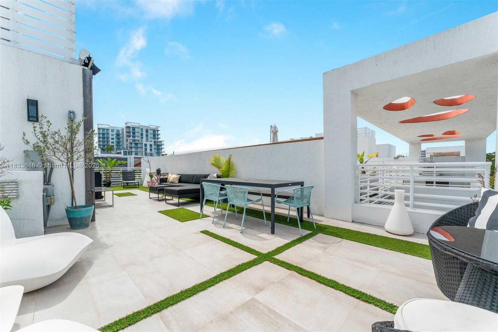 Small Image of 455 NORTH EAST 39TH ST #105, Miami Number 27