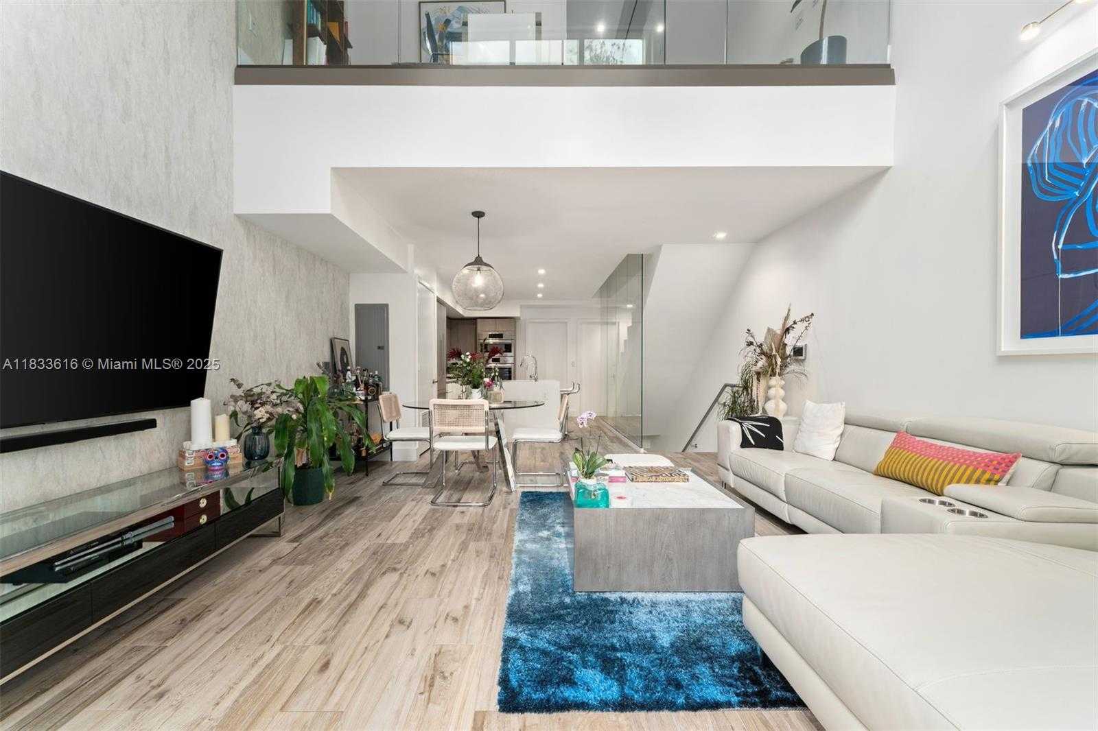 Small Image of 455 NORTH EAST 39TH ST #105, Miami Number 5