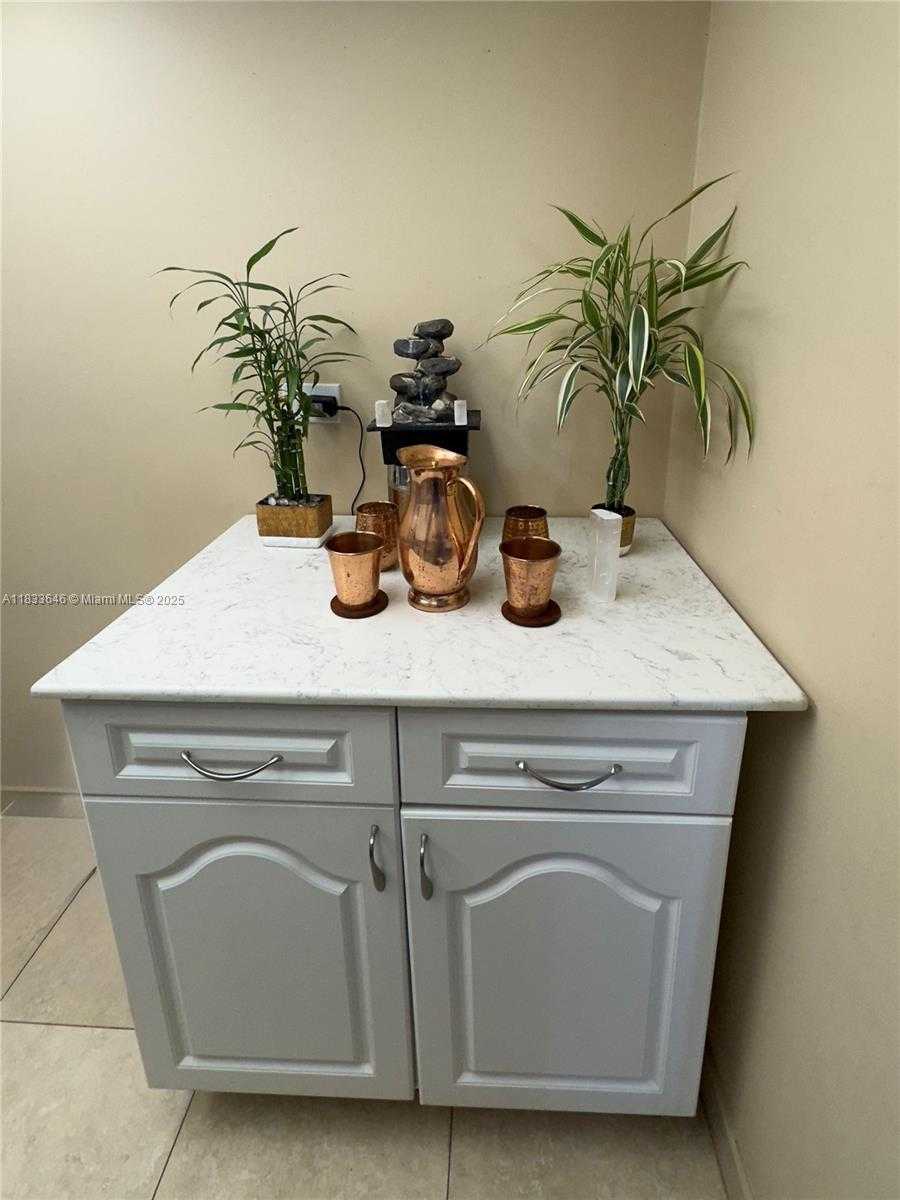 Small Image of 20225 NORTH EAST 34TH CT #614, Aventura Number 22
