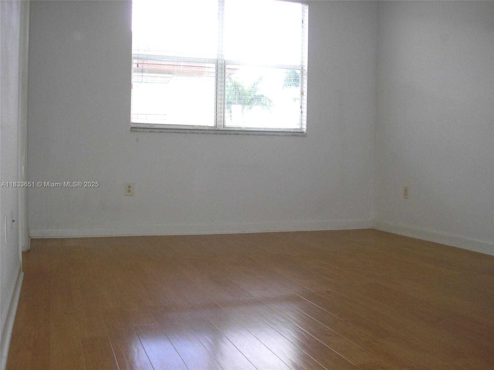 Small Image of 12846 SOUTH WEST 135TH ST, Miami Number 11