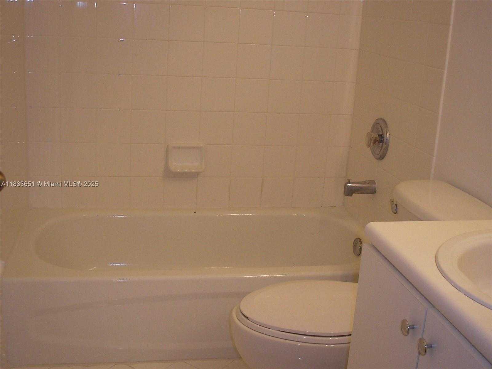 Small Image of 12846 SOUTH WEST 135TH ST, Miami Number 18