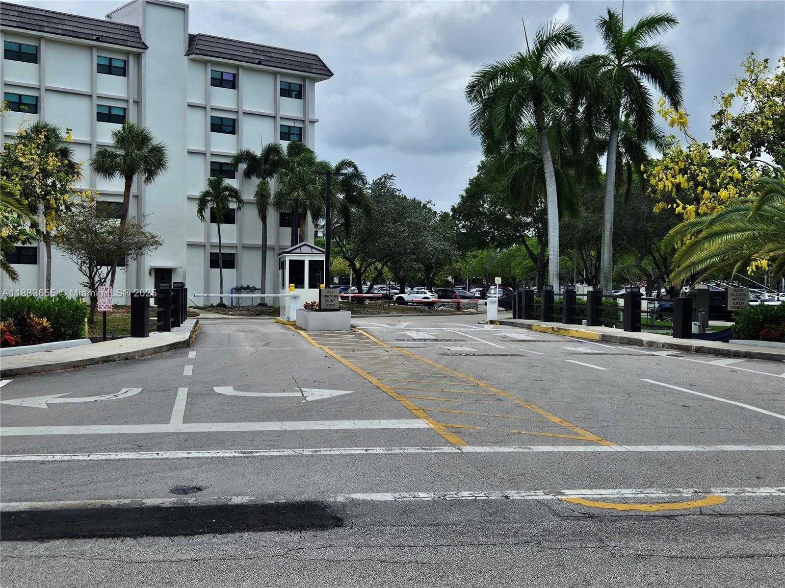 Small Image of 1101 RIVER REACH DR #418, Fort Lauderdale Number 23