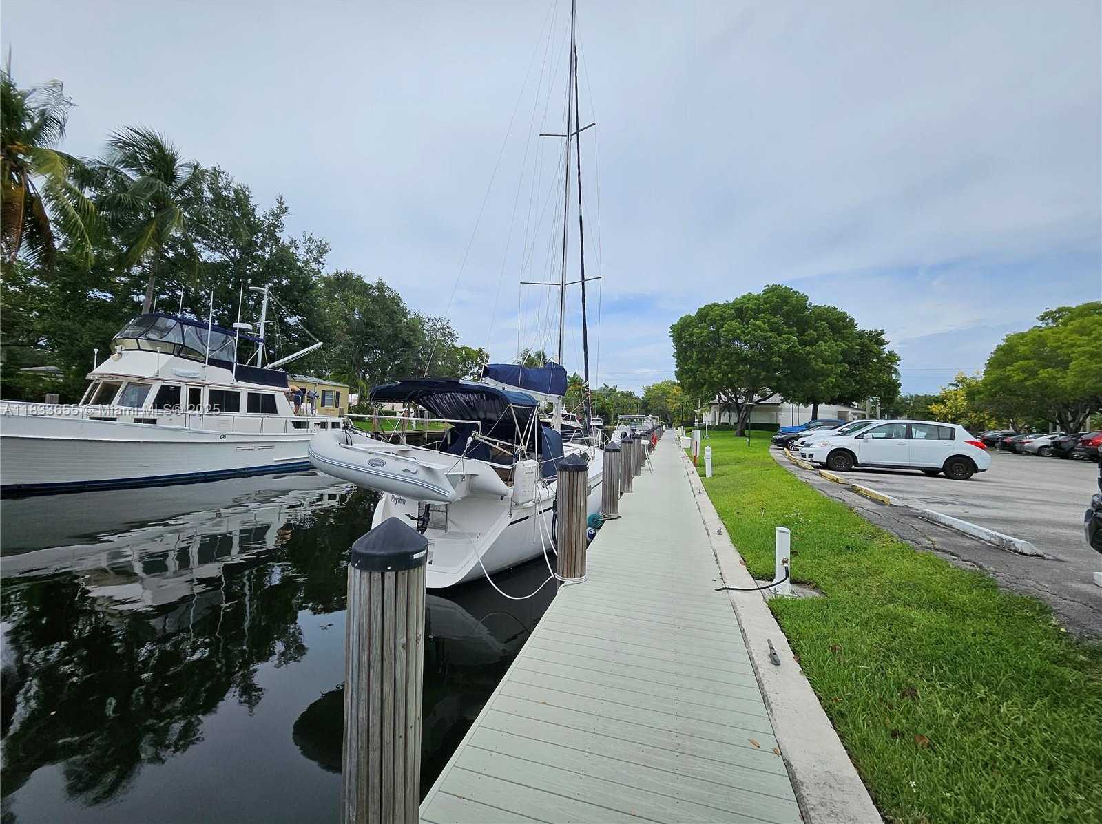 Small Image of 1101 RIVER REACH DR #418, Fort Lauderdale Number 31